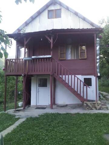Фото номера Трехместный номер с балконом Гостевой дом Villa Tengiz г. Ch&#39;ak&#39;vist&#39;avi 8